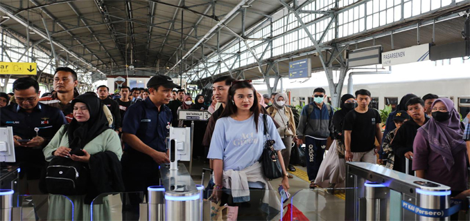 7 Tips Ampuh Agar Dapat Tiket Kereta Murah saat Liburan Nataru