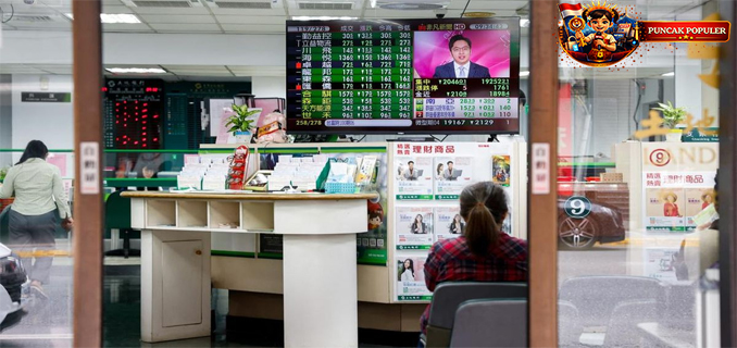 Bursa Asia Melemah, Saham Teknologi Naik Didorong Kinerja TSMC